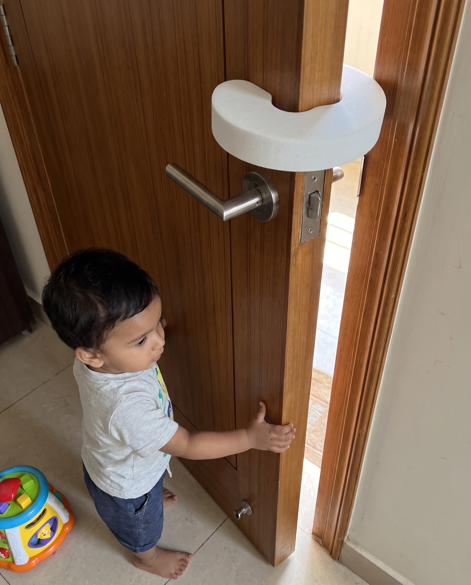 All-In-One Childproofing kit for 6 Danger Areas (Set up in 30 minutes)